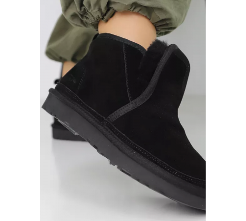 UGG Neumel Minimal Black