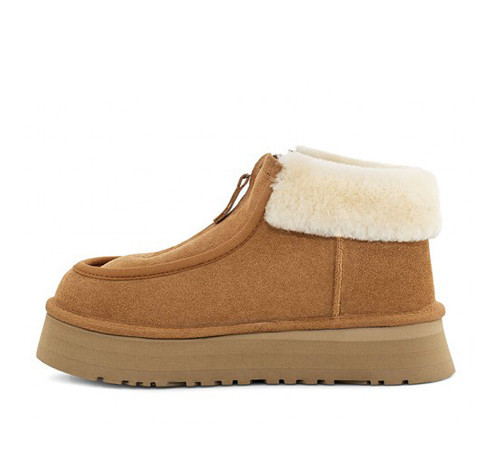 UGG Funkette Platform Boots Chestnut