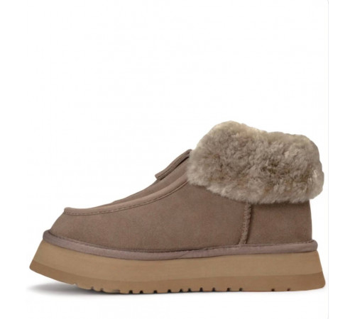UGG Funkette Platform Boots Cappuccino