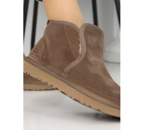 UGG Neumel Minimal Cappuccino