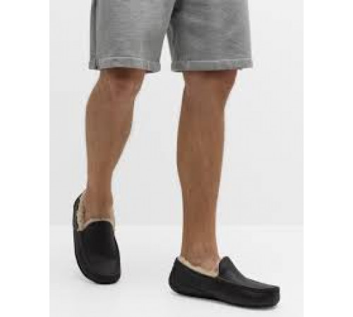 UGG Mens Ascot Leather Black 