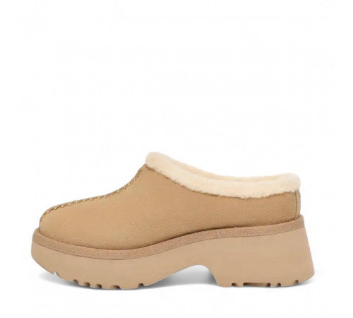 UGG New Heights Cozy Clog Sand