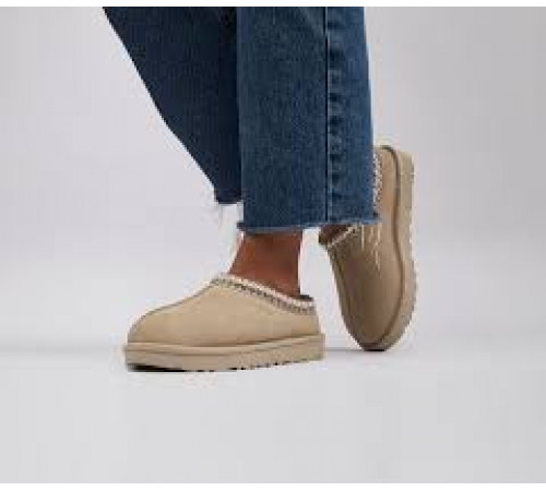 UGG Tasman Slipper Sand
