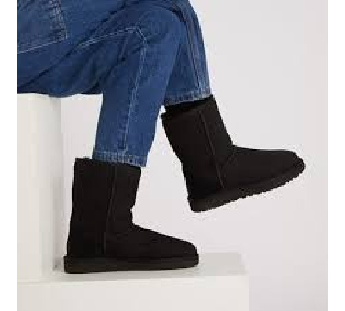 UGG Classic Short II Black