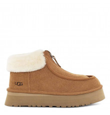 UGG Funkette Platform Boots Chestnut